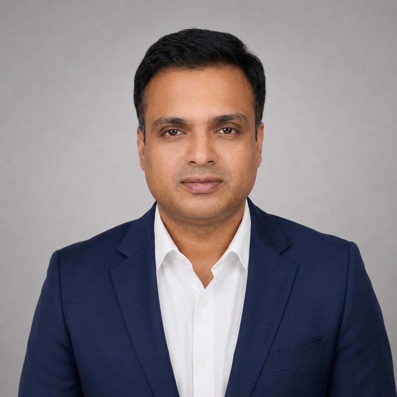 Portrait of Dr Sundar Gnanavel